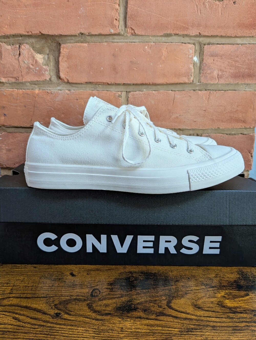Rare Converse Chuck Taylor All Star Ox 'Egret' Sneakers Youth Size 6 US New